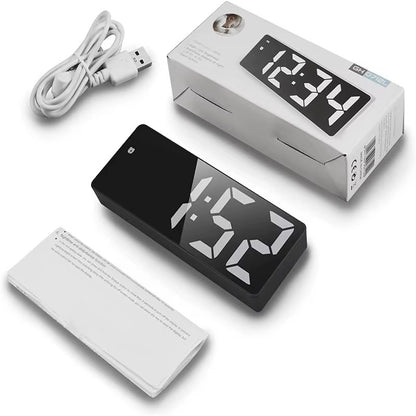 Budzik LED Lustro Cyfrowy Zegar Alarmowy Regulacja Jasności