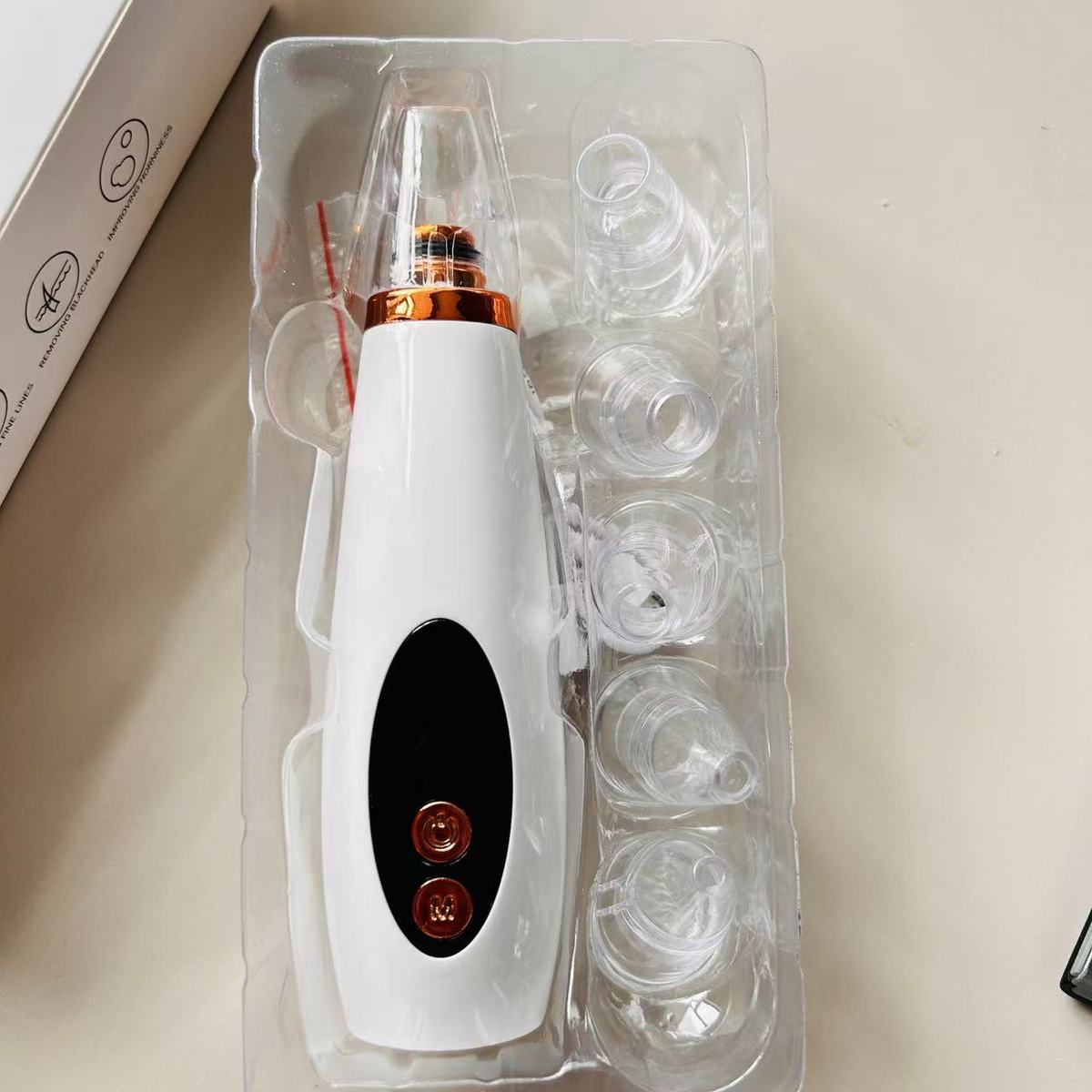 Skuteczny Odkurzacz do Zaskórników i Oczyszczacz Twarzy